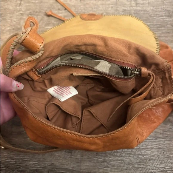 Lucky brand Italian leather purse - Picture 5 of 7